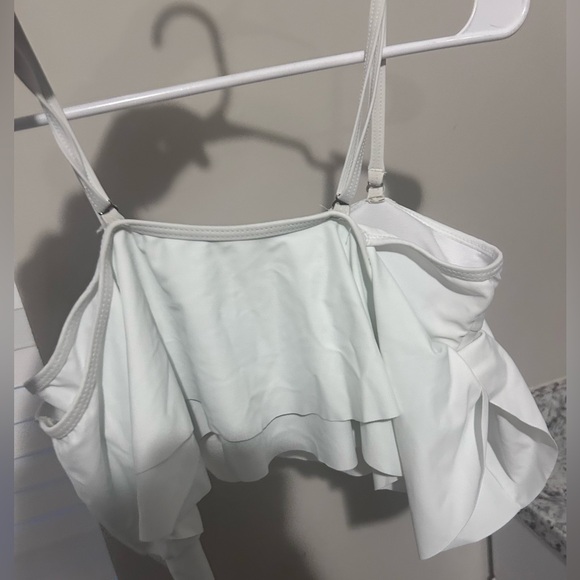 Chic Ruffle Bikini Set - Picture 5 of 5